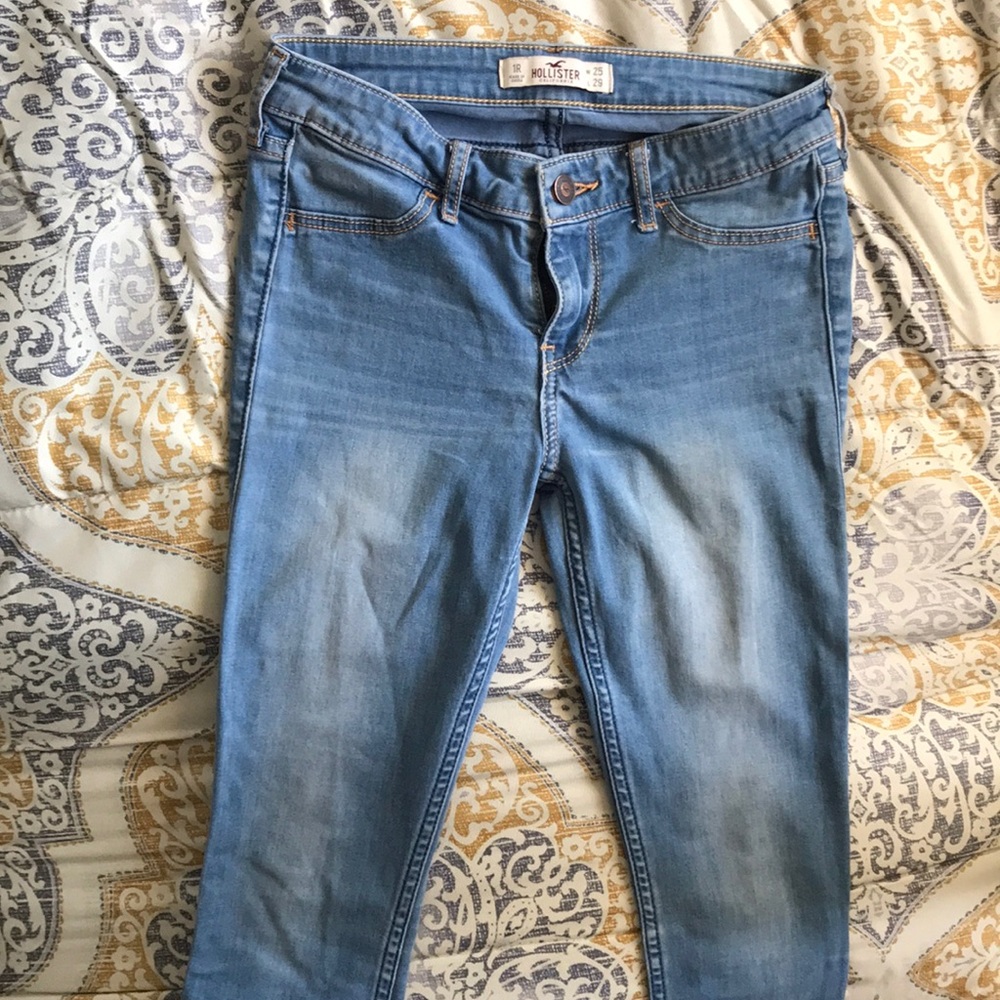 Hollister jeans